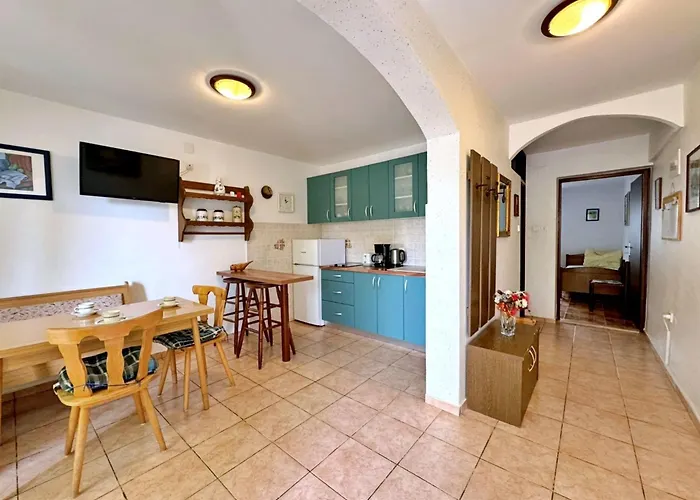 Zlatica By Interhome Apartment Šilo