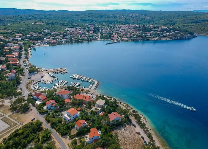 Zlatica By Interhome Apartment Šilo